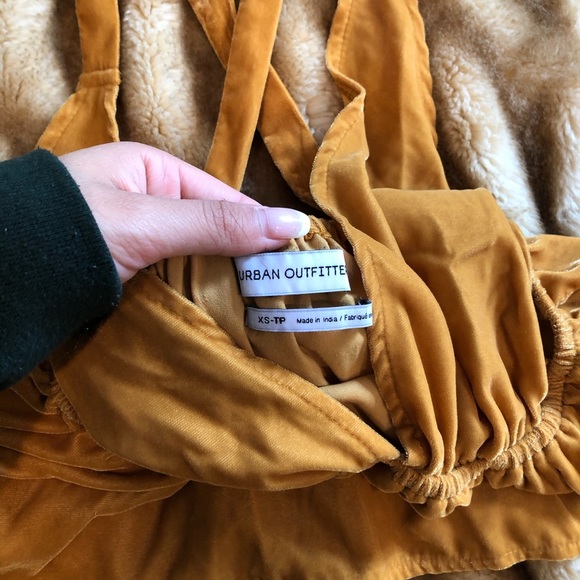 Urban Outfitters Yellow Velvet V Neck Top XS - Picture 7 of 8